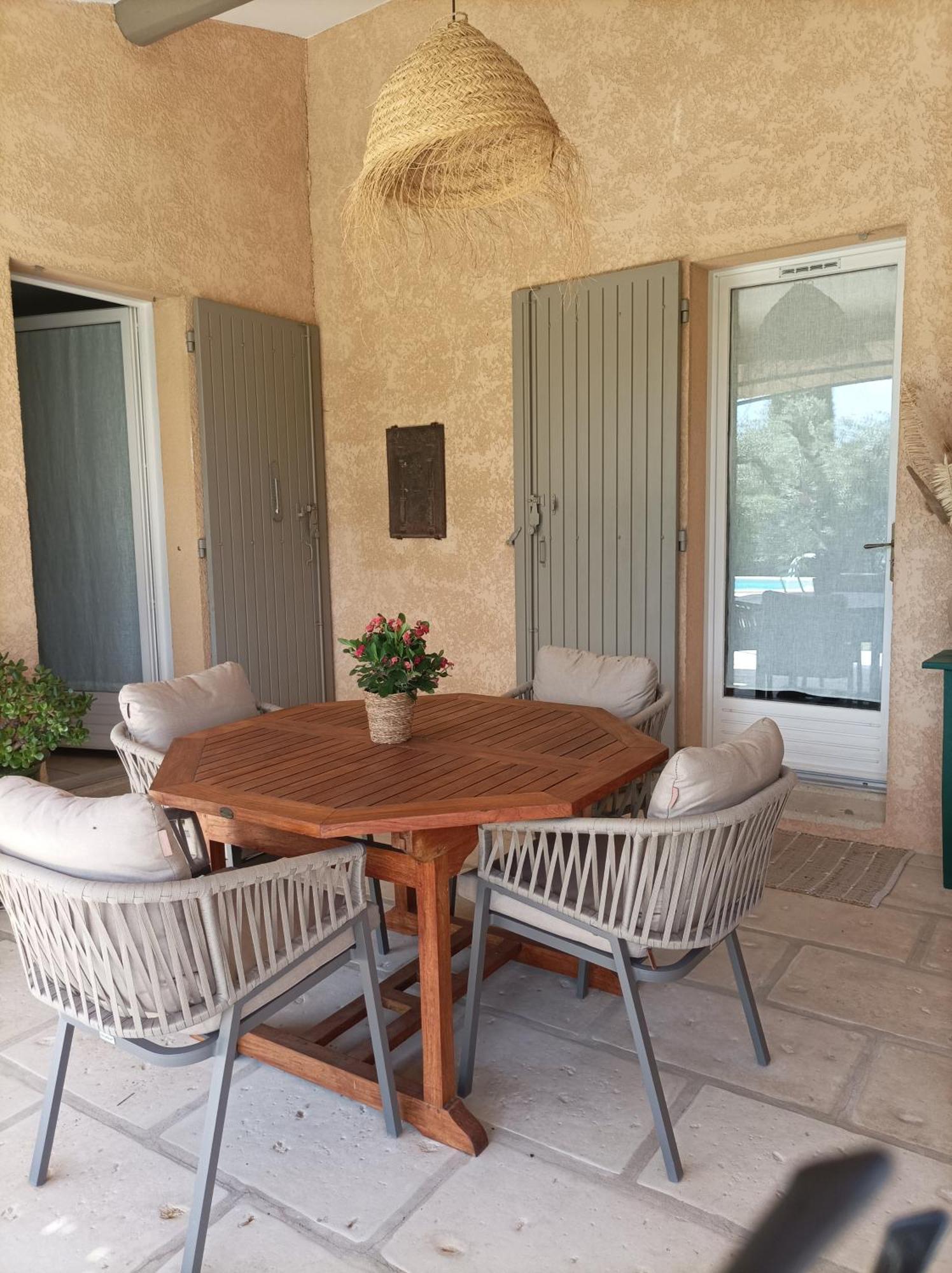 Chambre D'Hote Au Coeur Des Alpilles Mouries Exteriör bild