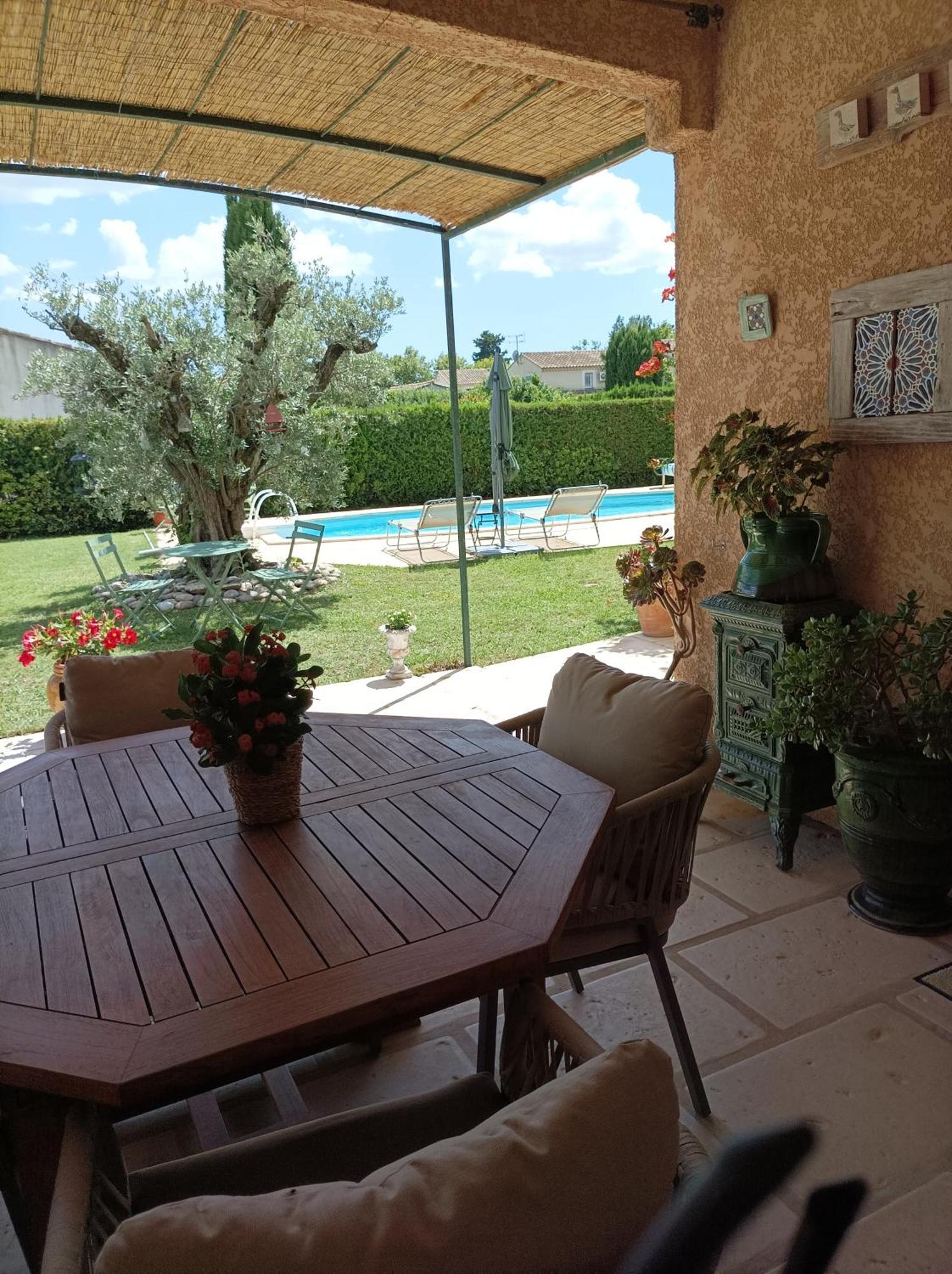 Chambre D'Hote Au Coeur Des Alpilles Mouries Exteriör bild